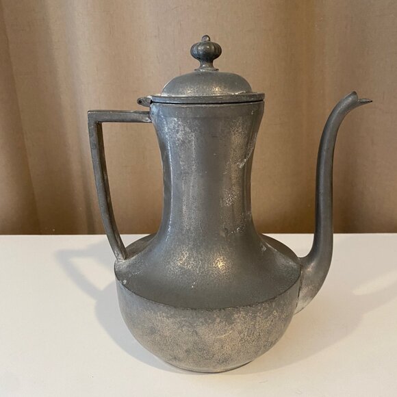 Vintage Pewter Pitcher by Ray Silver Co. 364 - Coffee, Tea, Barware - Picture 3 of 6